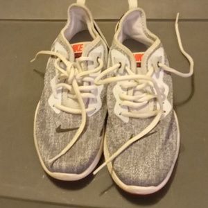 Nike flex TR9 size 8